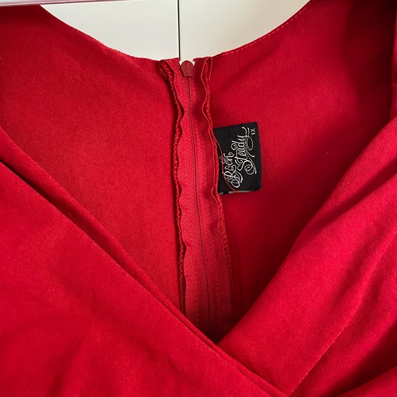 Red Dress - Picture 3 of 5